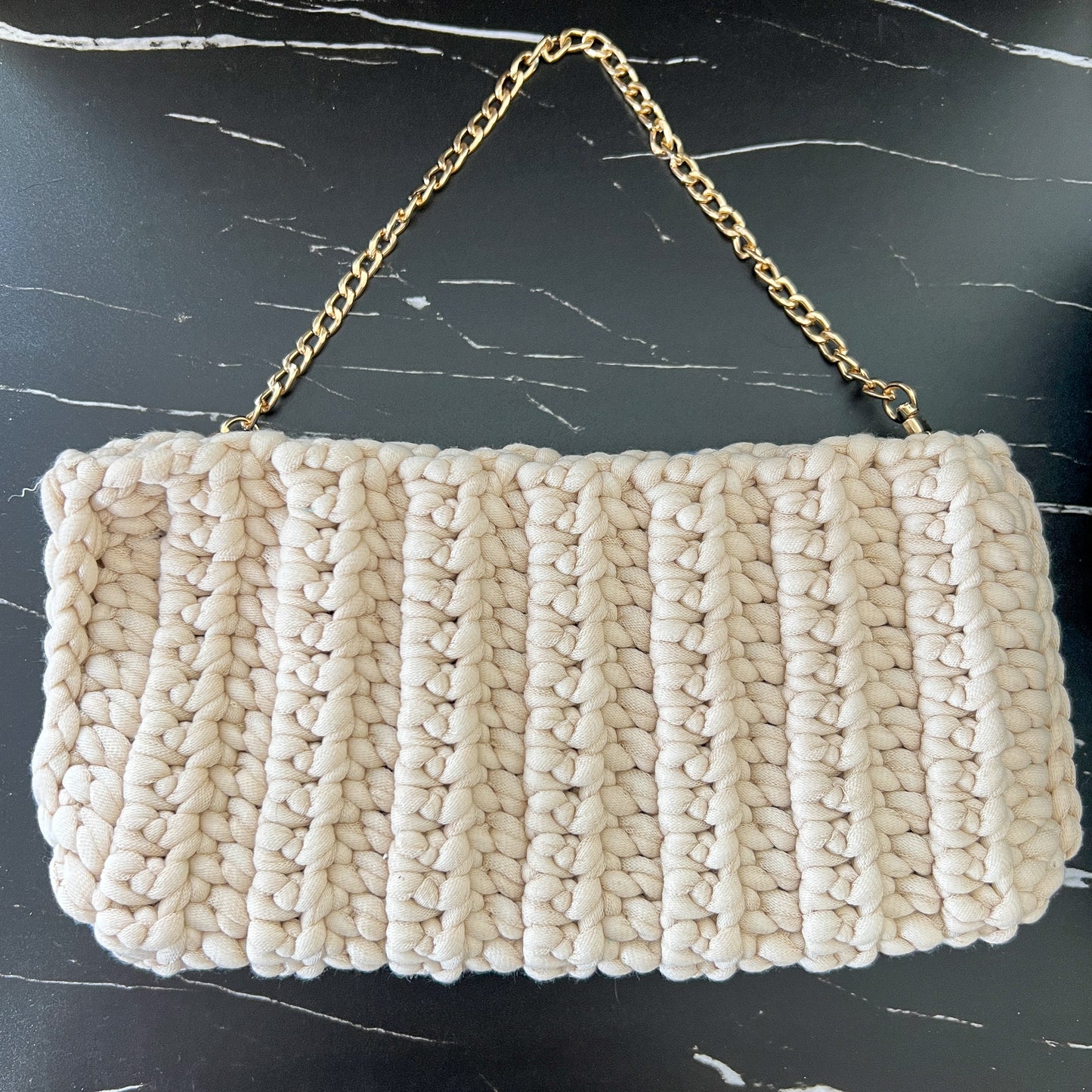 Pearl Clutch